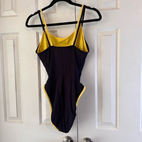Nautica One-Piece Women’s Swimsuit Size 12 Navy with Yellow Trim Retro Logo - Picture 4 of 6